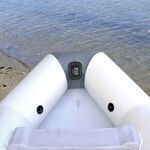 Railblaza CleatPort RIBMount  in schwarz an einem Schlauchboot